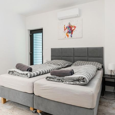 Malina Penati Golf Villa Sajdikove Humence Exterior photo